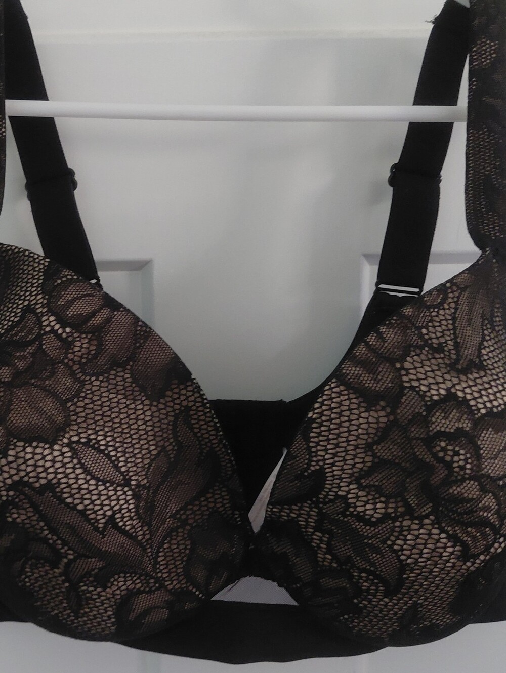 Cacique Black Lace Underwire Bra with Sheer Floral Overlay Sx 40D